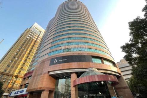 215号线仙霞古北鑫达大厦160平精装带家具3个隔断